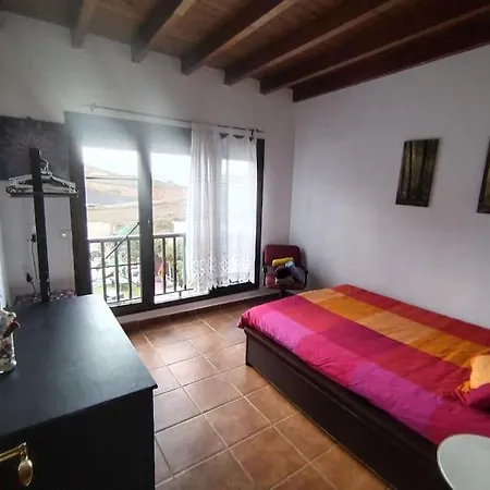 Lanzate! Гостевой дом Тинахо